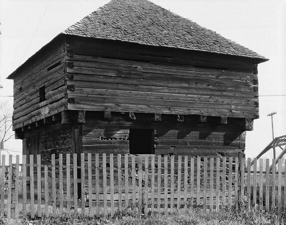 Fort Halifax Blockhouse, 1936 HABS Photo, Entrance Side